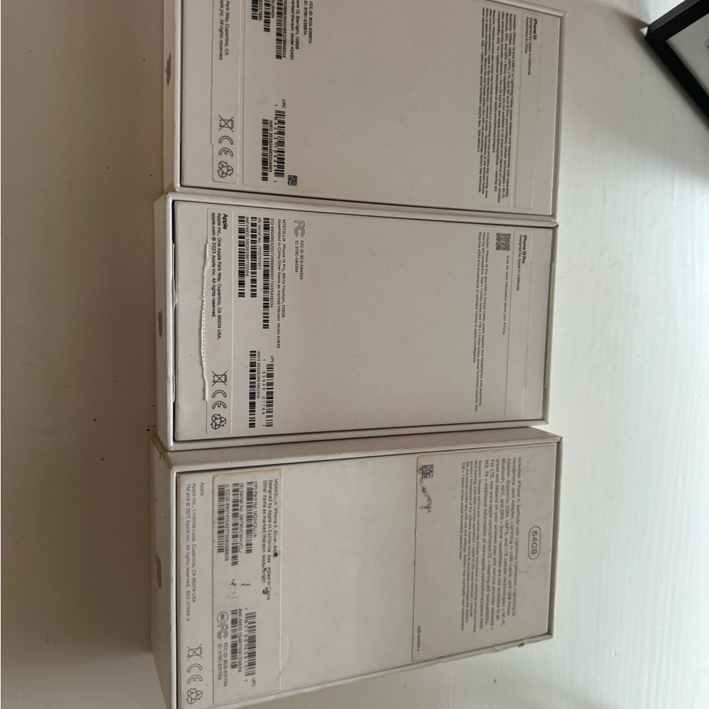 Iphone empty boxes. - Picture 2 of 3